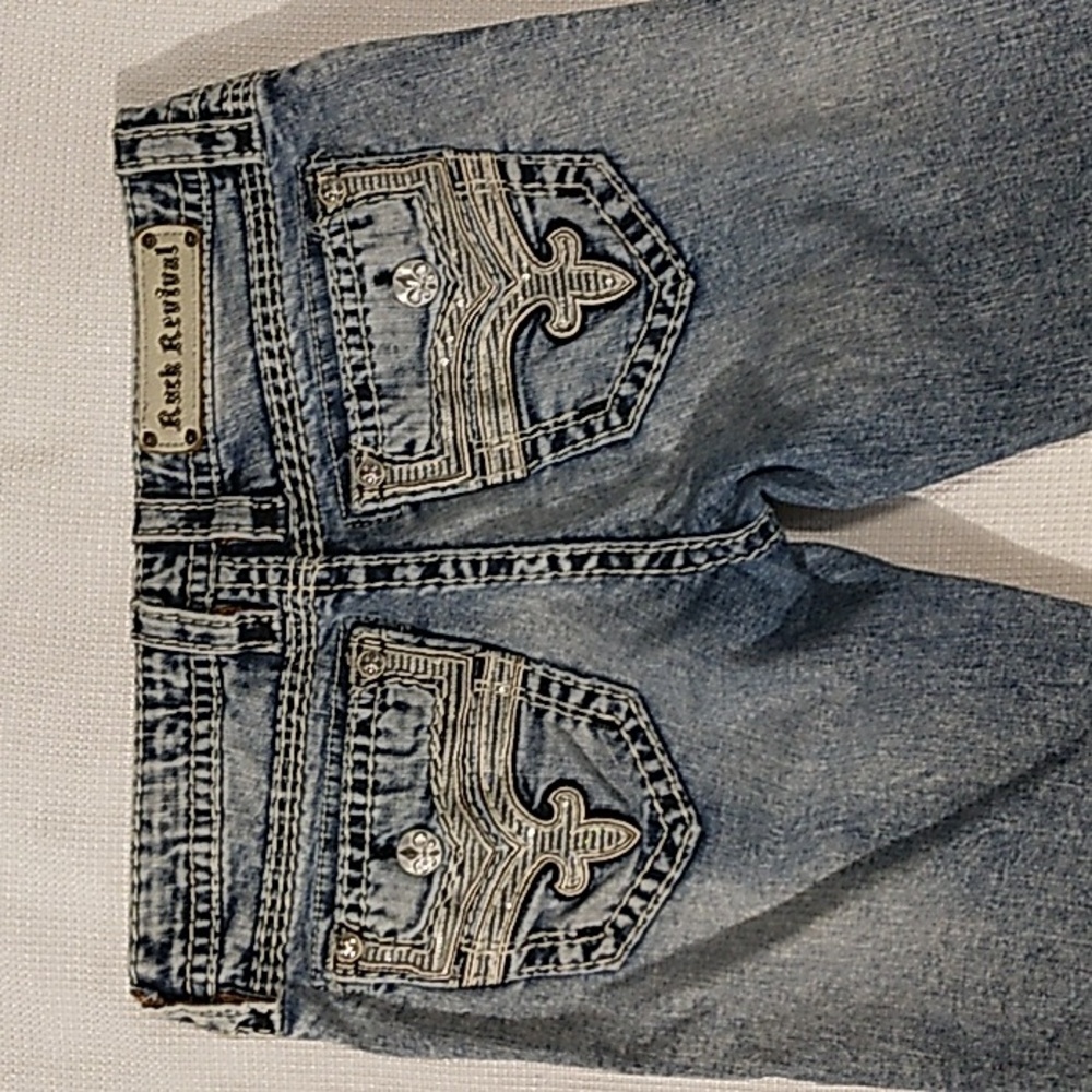 Rock Revival Janelle Capri Jeans Size 29 Raw Hem‎ Stretch